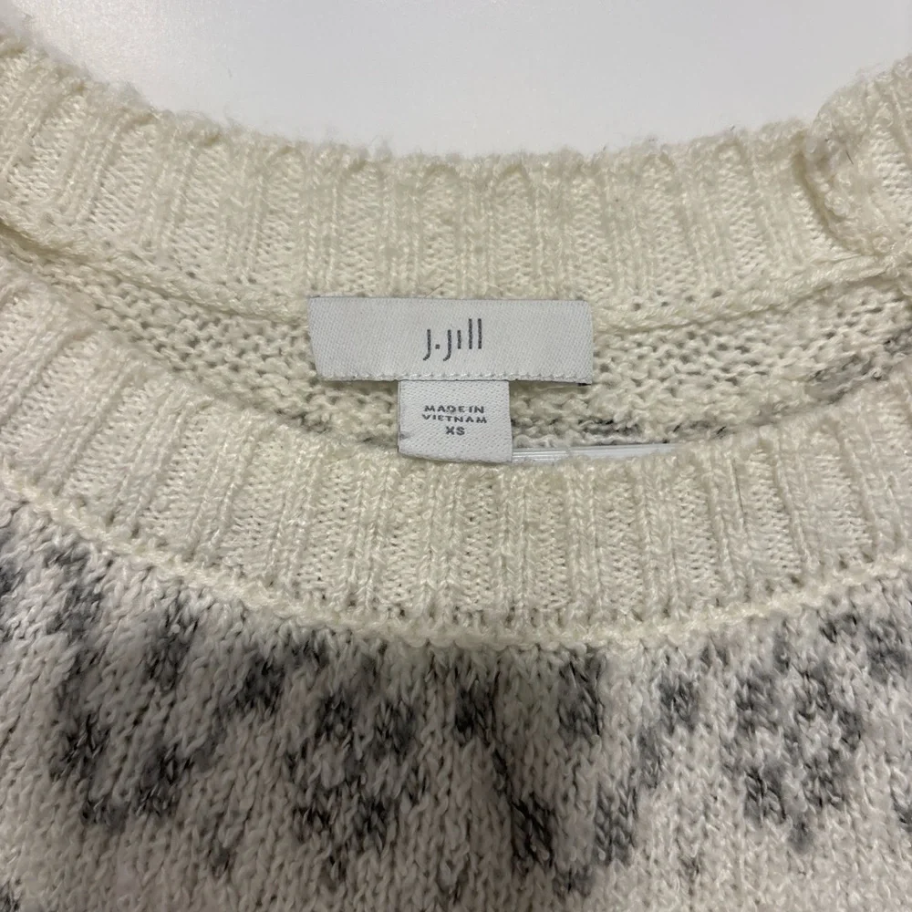 J. Jill Cream & Gray Patterned Crewneck Sweater